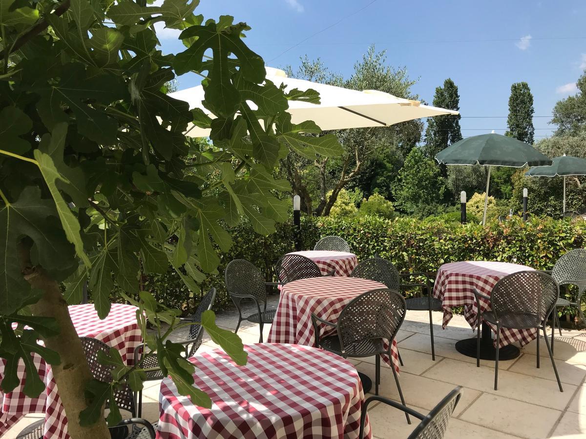 Agriturismo Corte Salandini Otel Ponti sul Mincio Dış mekan fotoğraf