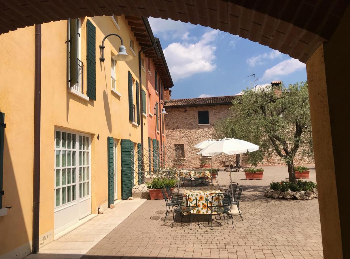 Agriturismo Corte Salandini Otel Ponti sul Mincio Dış mekan fotoğraf